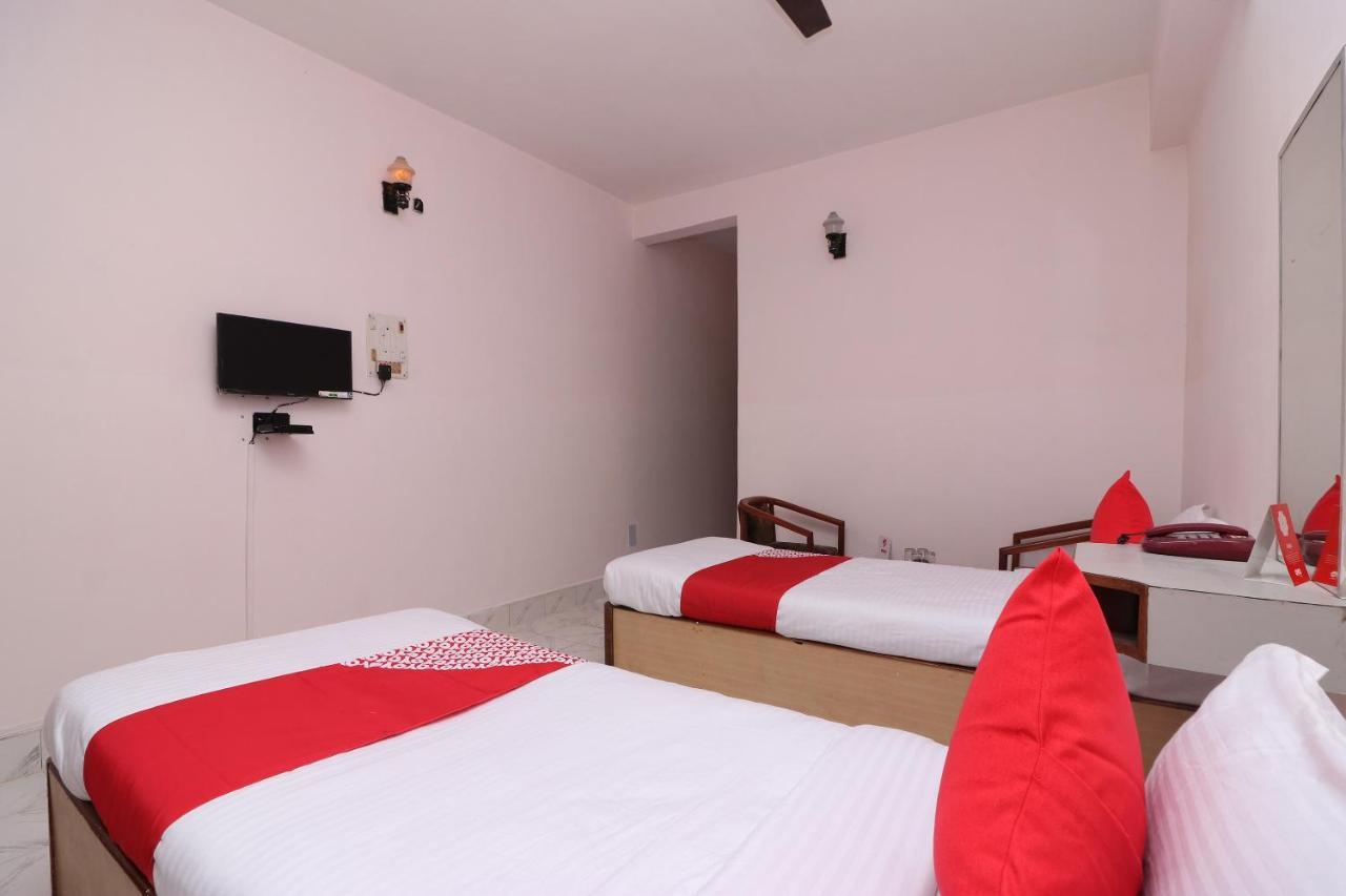 Oyo 16112 Hotel Uruvela International Bodh Gaya Exterior photo